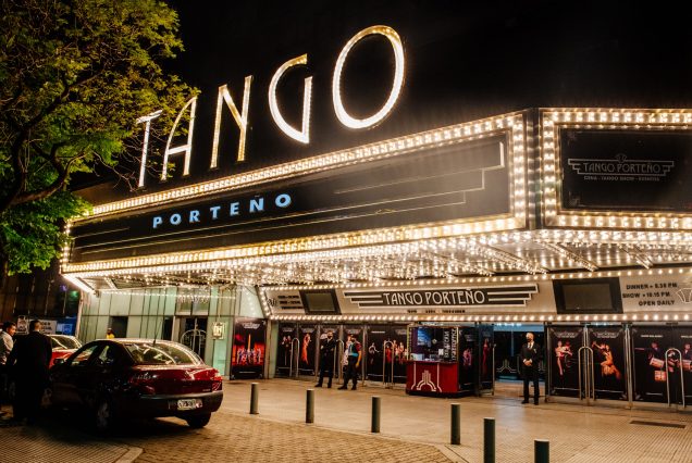 Noche de Tango en el Teatro Porteño